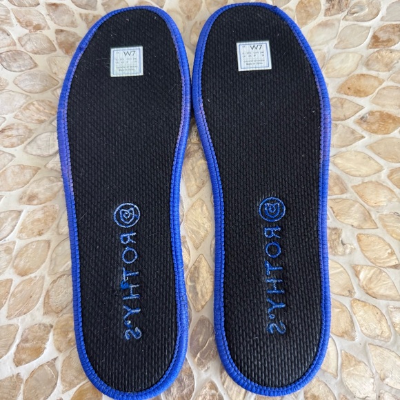 ROTHY'S The Chelsea Fawn Knit High Top Ankle
Pull On Boot size 7 - Picture 9 of 10